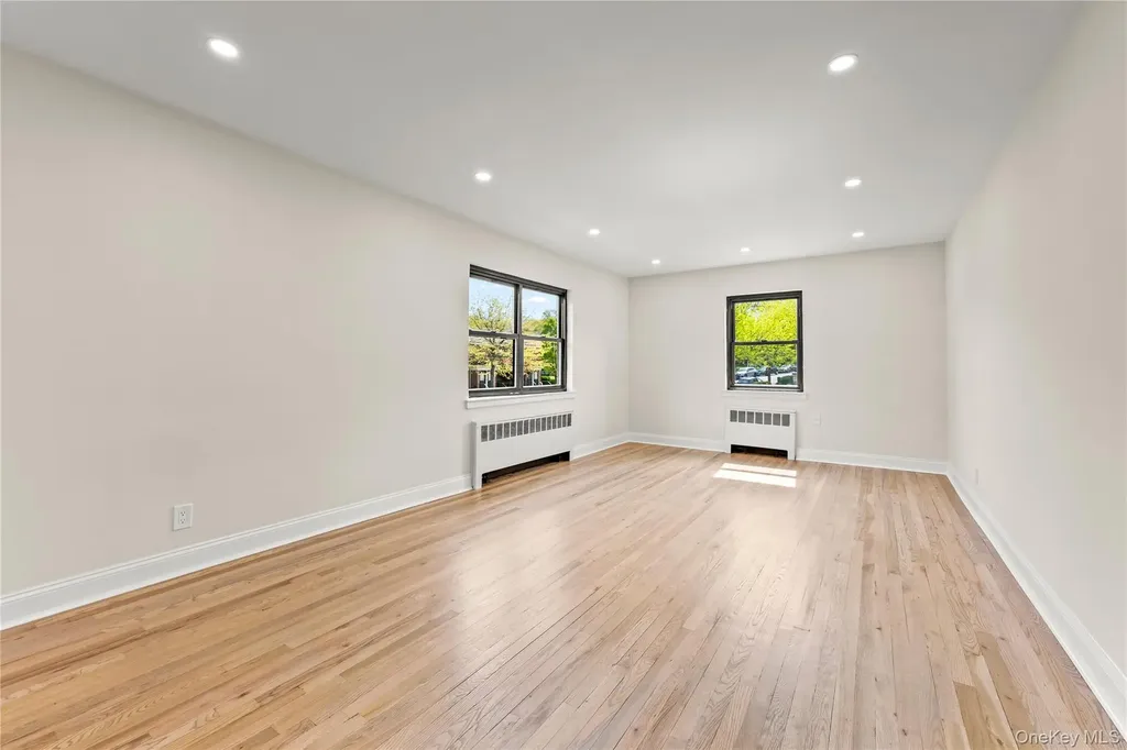 74-16 220 Street Bayside NY 11364