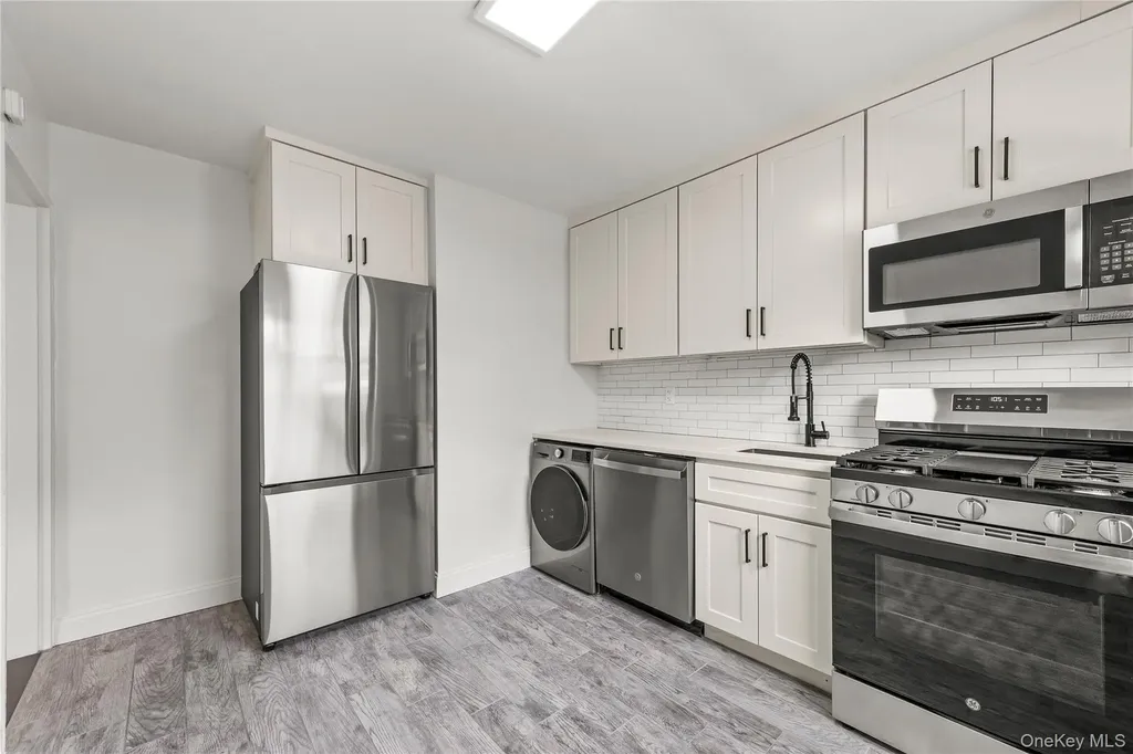 74-16 220 Street Bayside NY 11364