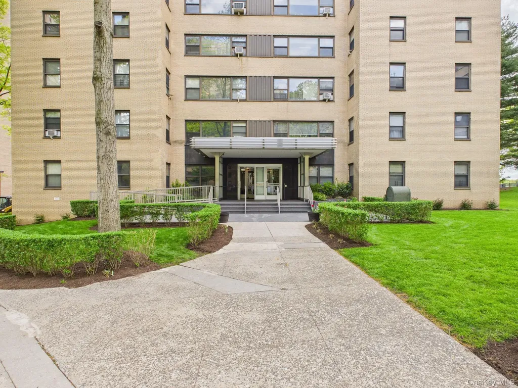 2 Fordham Hill Oval Unit Bronx NY 10468