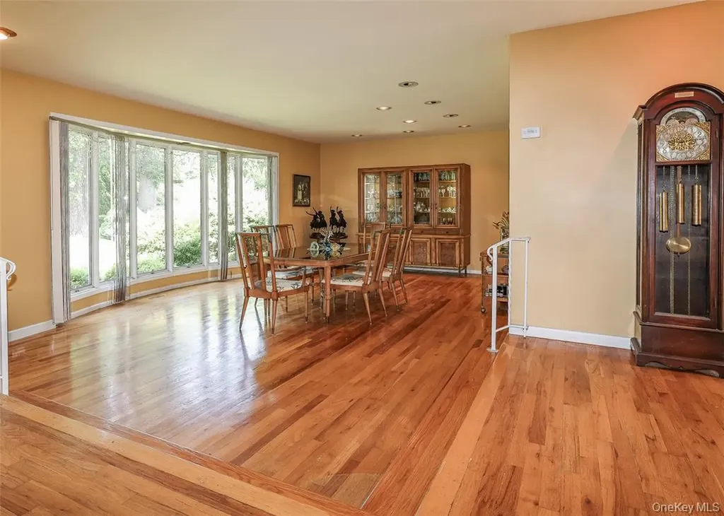 199 Hanson Lane New Rochelle NY 10804