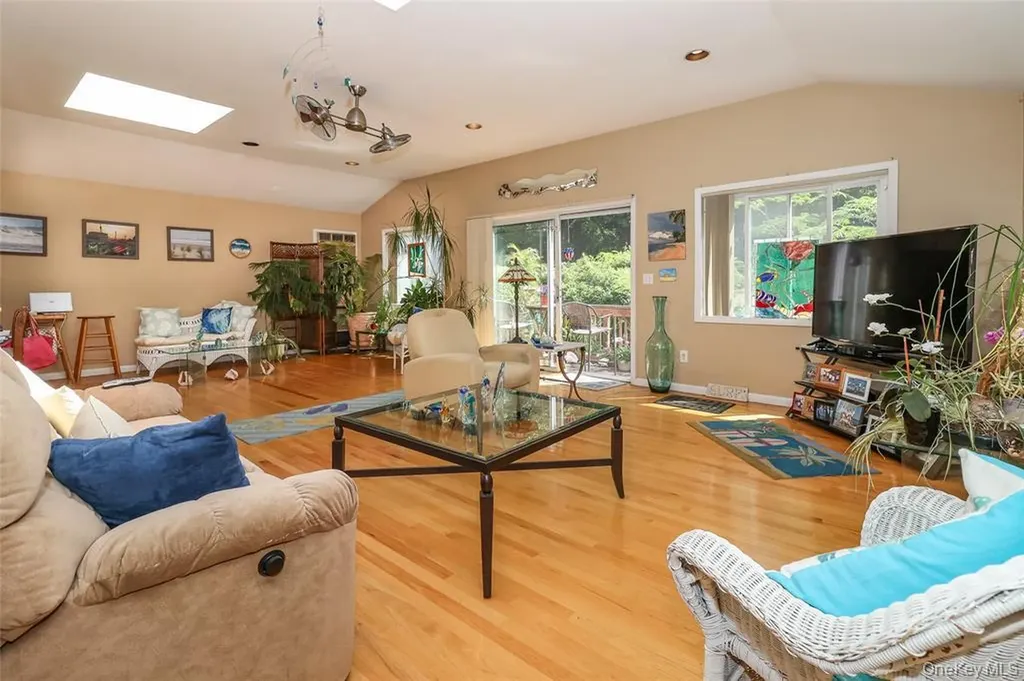 199 Hanson Lane New Rochelle NY 10804
