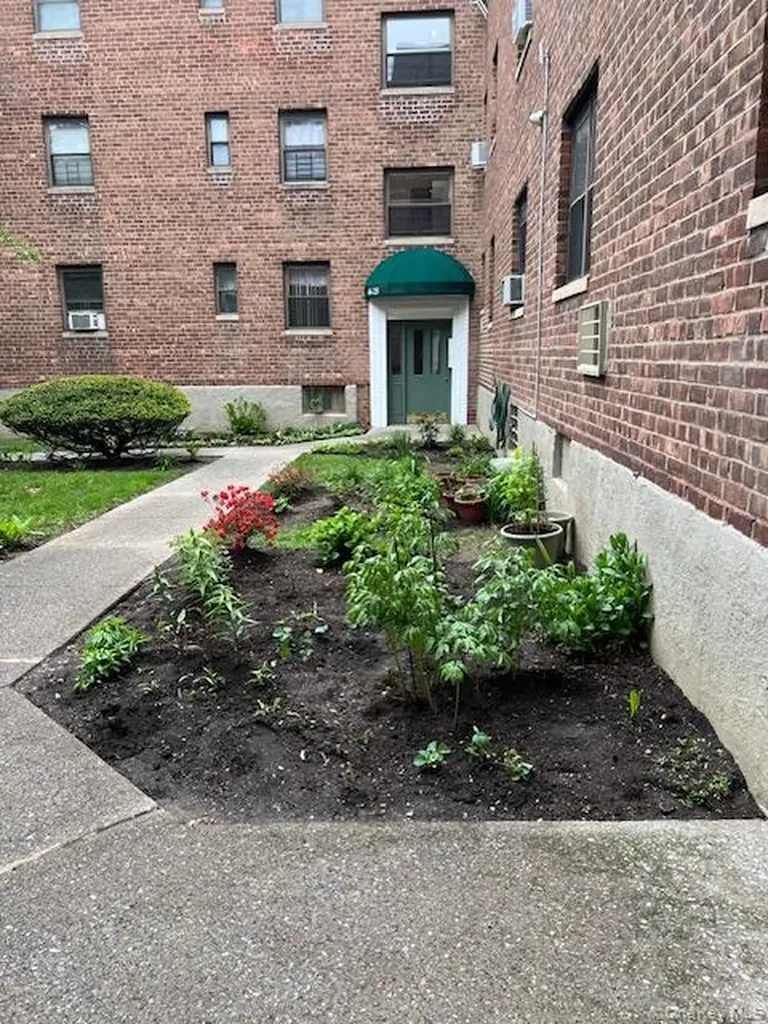 46-31 215th Place Bayside NY 11361