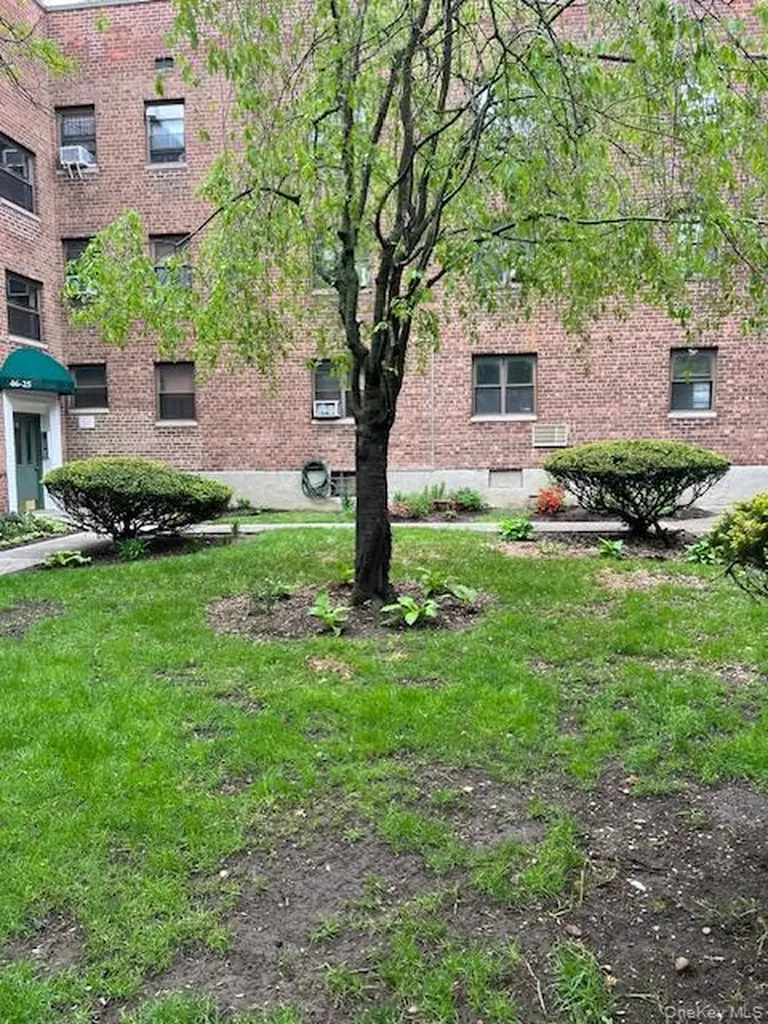 46-31 215th Place Bayside NY 11361