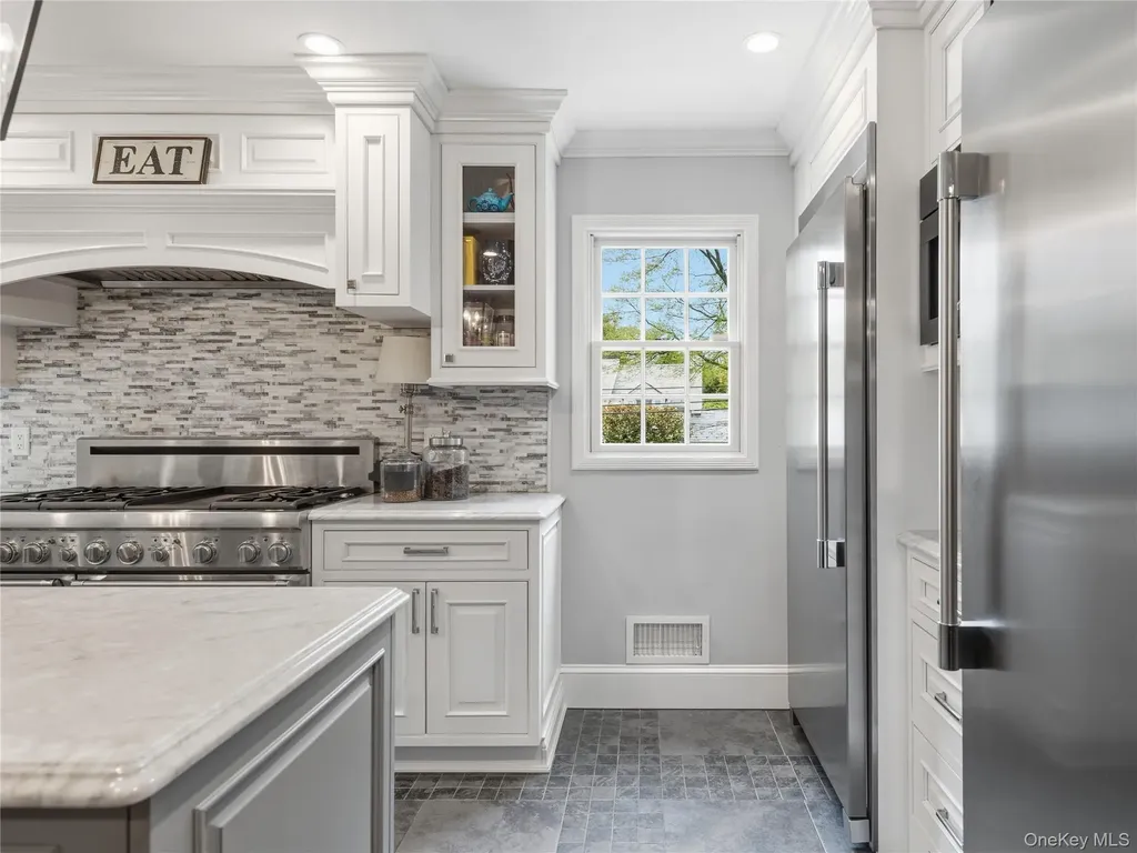 140 Remington Road Manhasset NY 11030