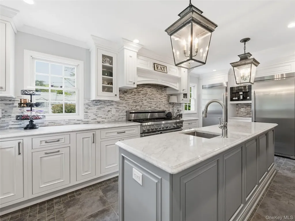140 Remington Road Manhasset NY 11030