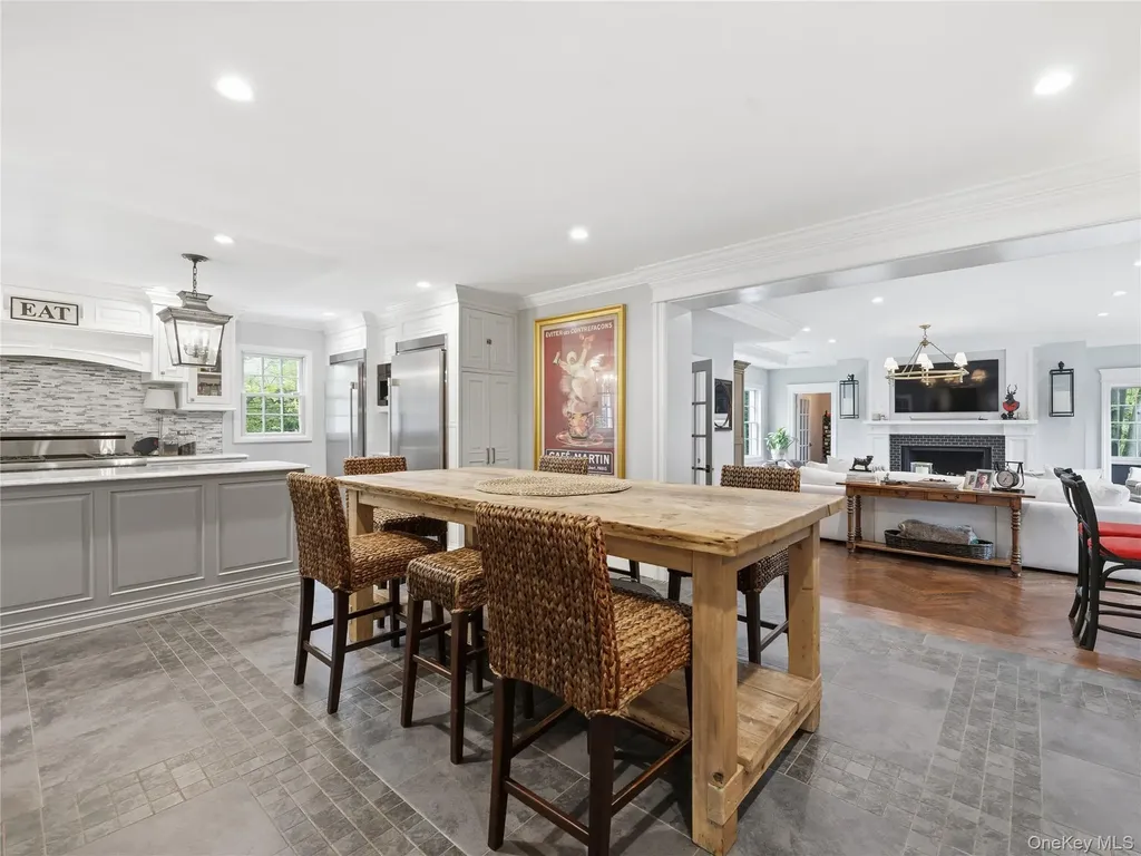 140 Remington Road Manhasset NY 11030