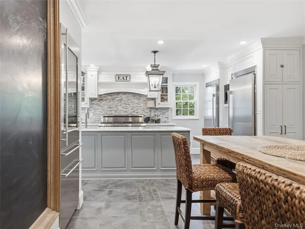 140 Remington Road Manhasset NY 11030
