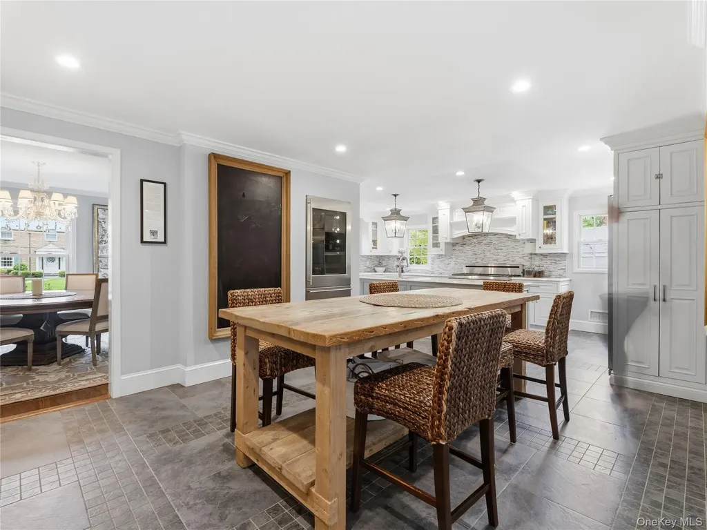 140 Remington Road Manhasset NY 11030