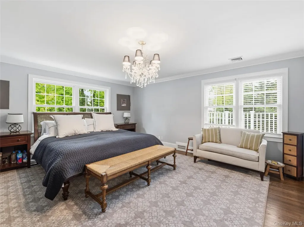 140 Remington Road Manhasset NY 11030