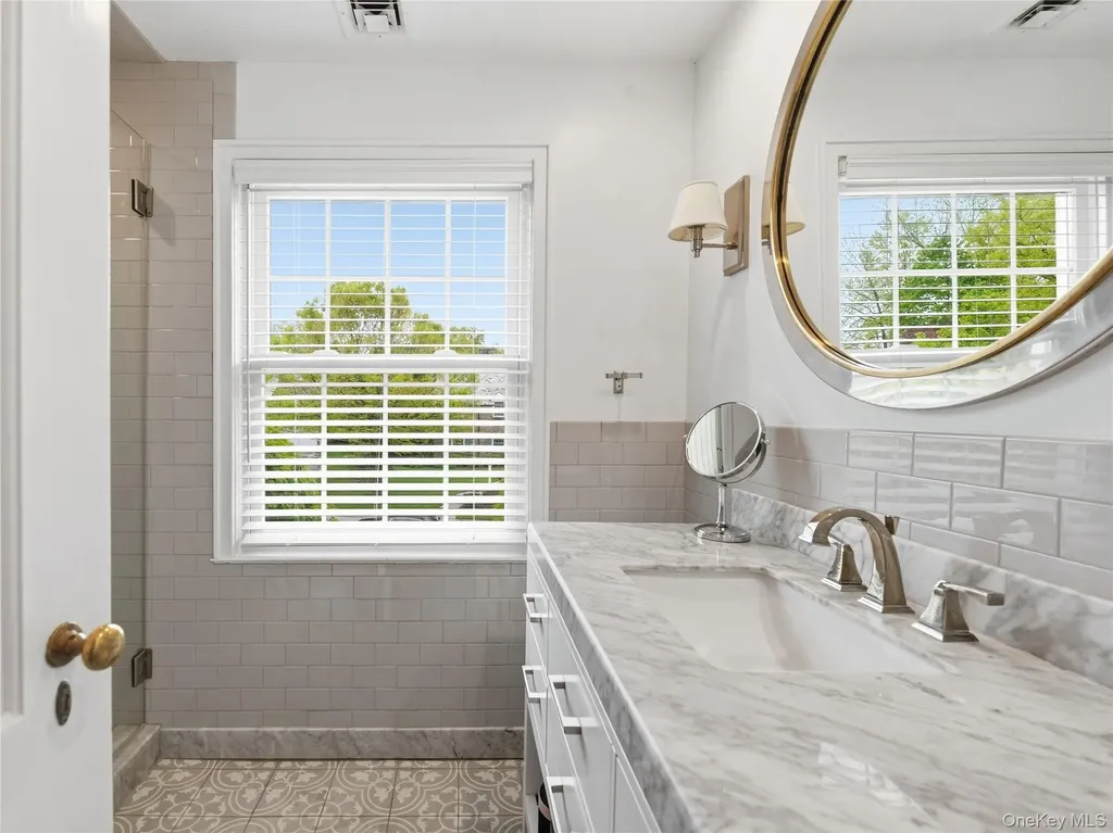 140 Remington Road Manhasset NY 11030