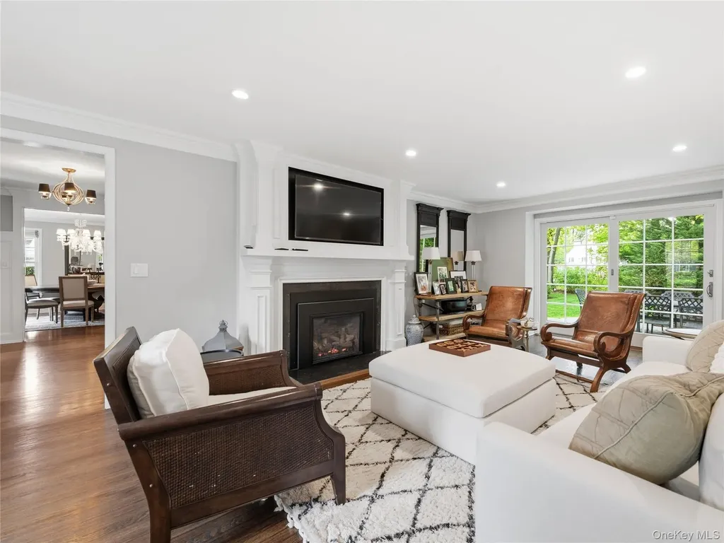 140 Remington Road Manhasset NY 11030