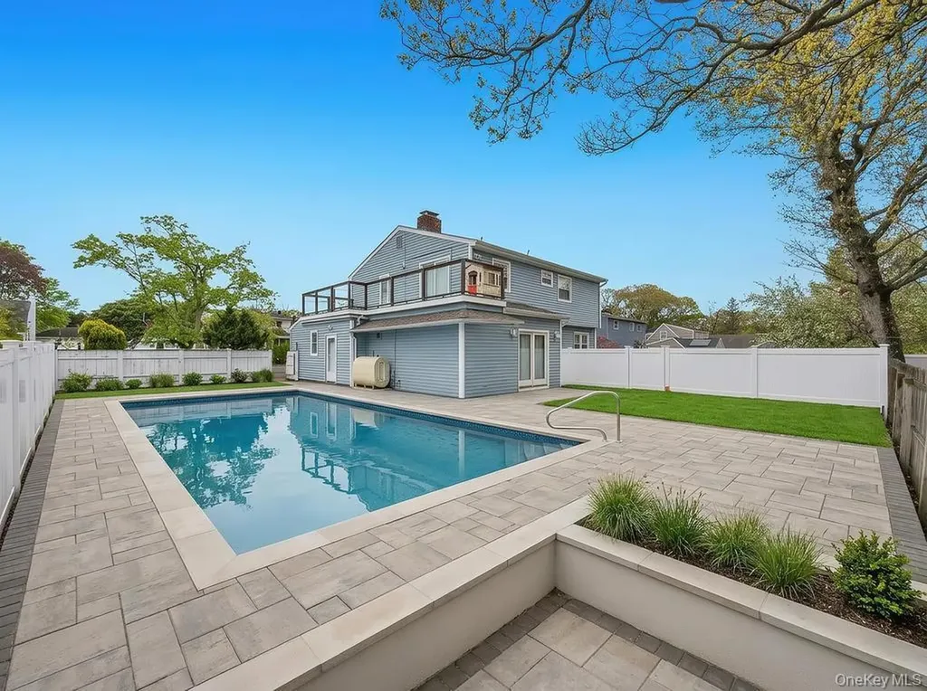 25 Gould Road Centereach NY 11720