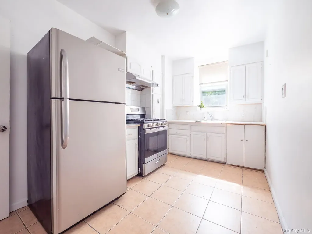 5244 79th Street Elmhurst NY 11373