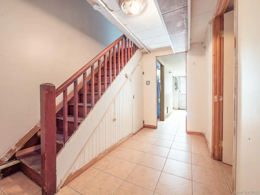 5244 79th Street Elmhurst NY 11373