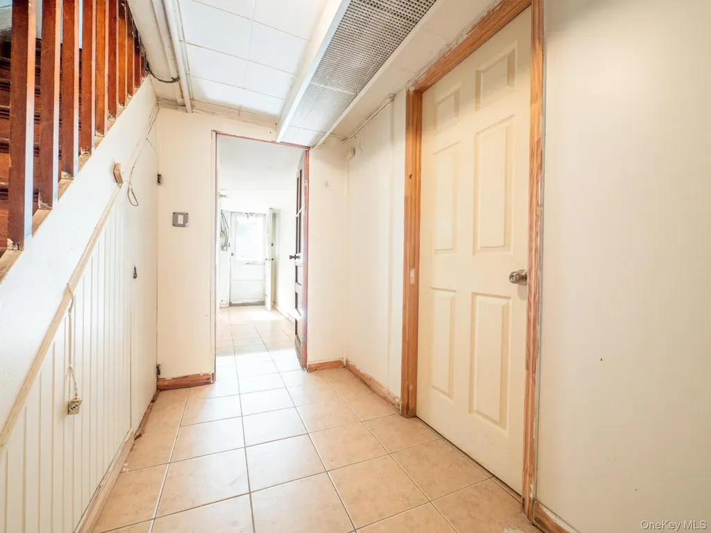 5244 79th Street Elmhurst NY 11373