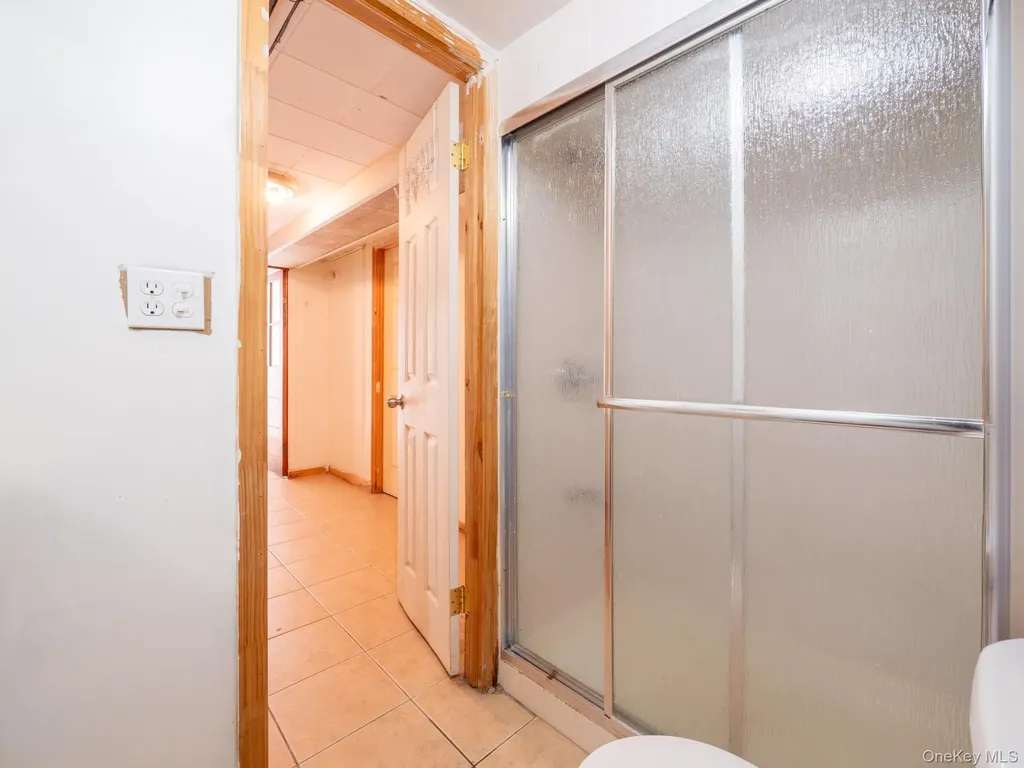 5244 79th Street Elmhurst NY 11373