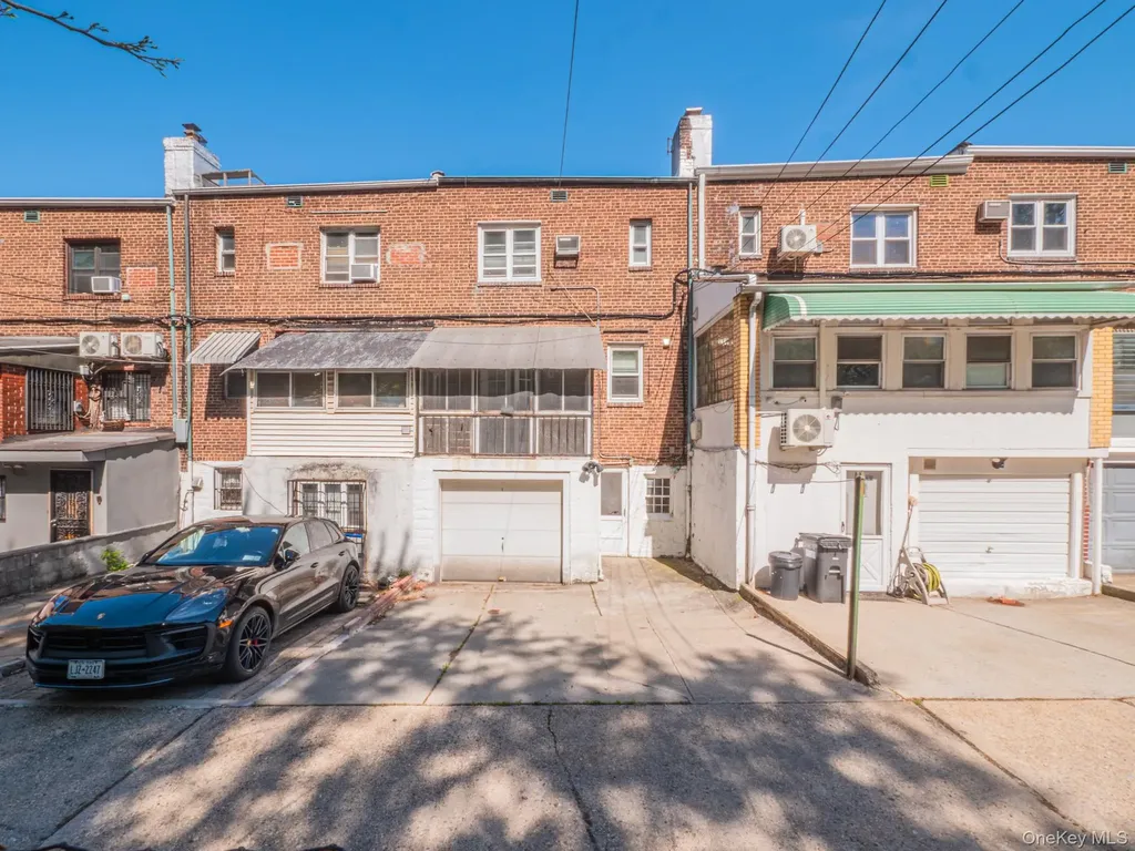 5244 79th Street Elmhurst NY 11373