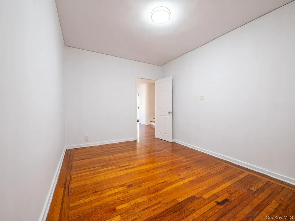 5244 79th Street Elmhurst NY 11373