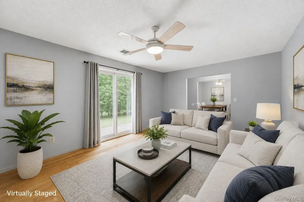 938 Skyline Drive Coram NY 11727