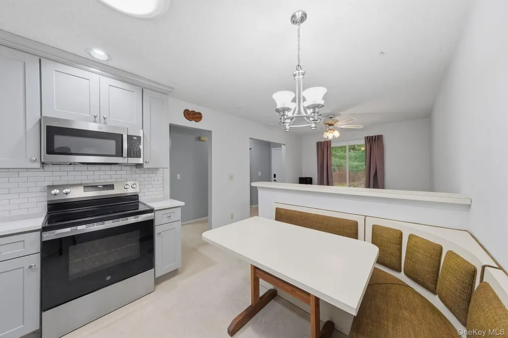 938 Skyline Drive Coram NY 11727