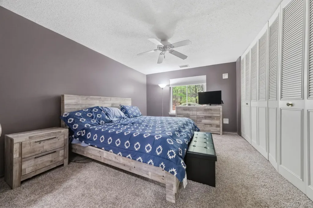 938 Skyline Drive Coram NY 11727