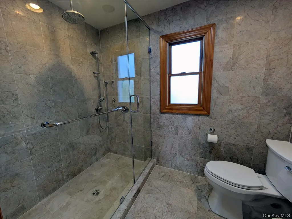 6921 182nd Street Fresh Meadows NY 11365