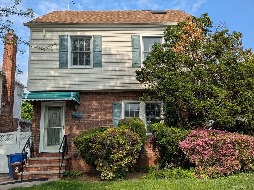 6921 182nd Street Fresh Meadows NY 11365