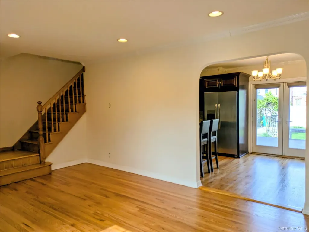 6921 182nd Street Fresh Meadows NY 11365