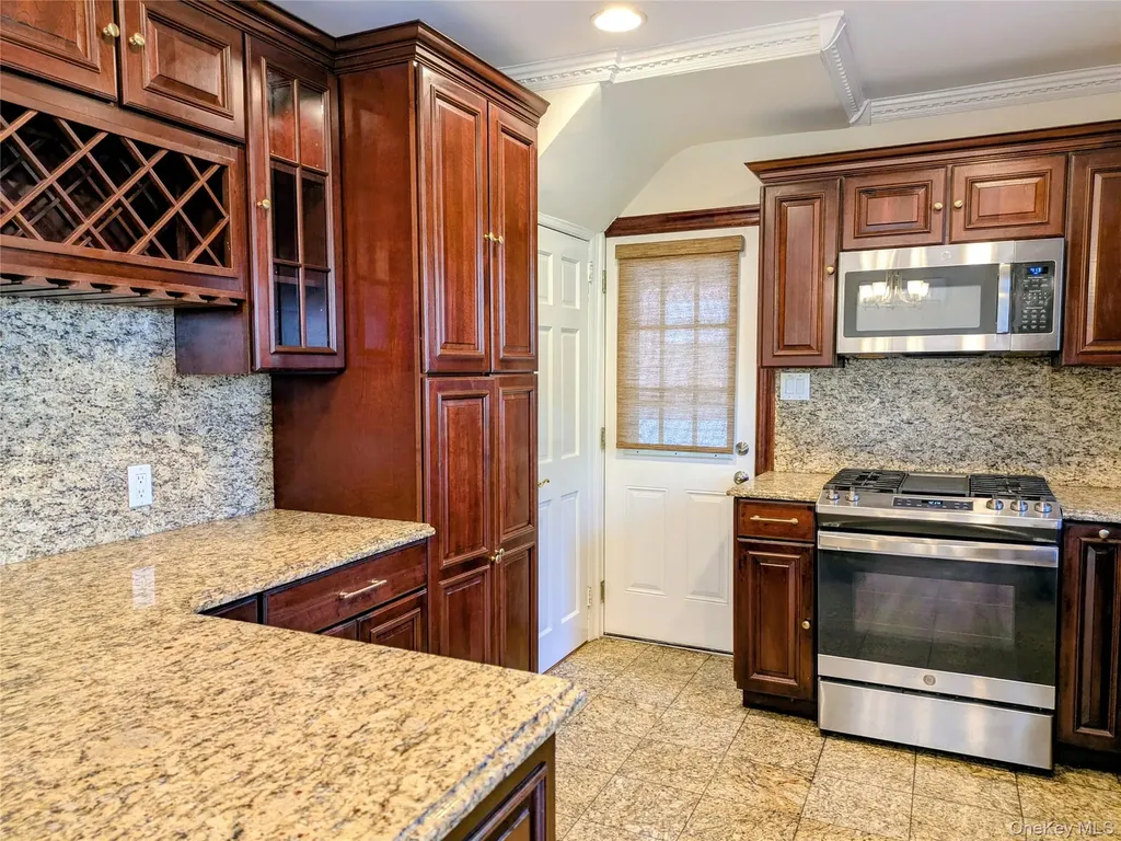 6921 182nd Street Fresh Meadows NY 11365