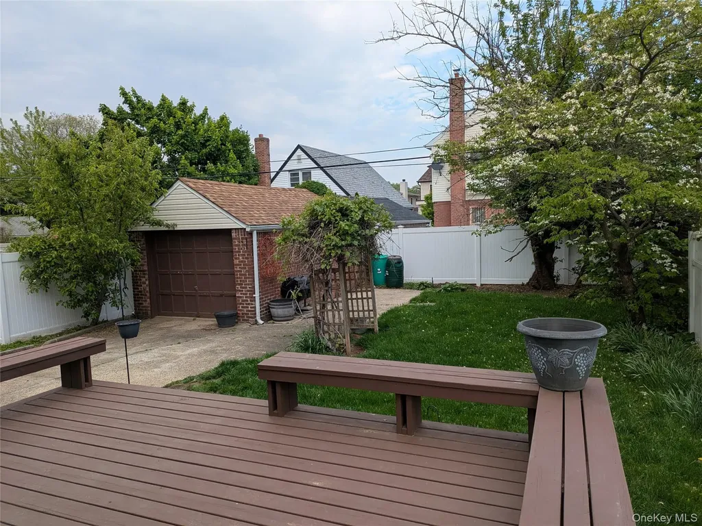 6921 182nd Street Fresh Meadows NY 11365