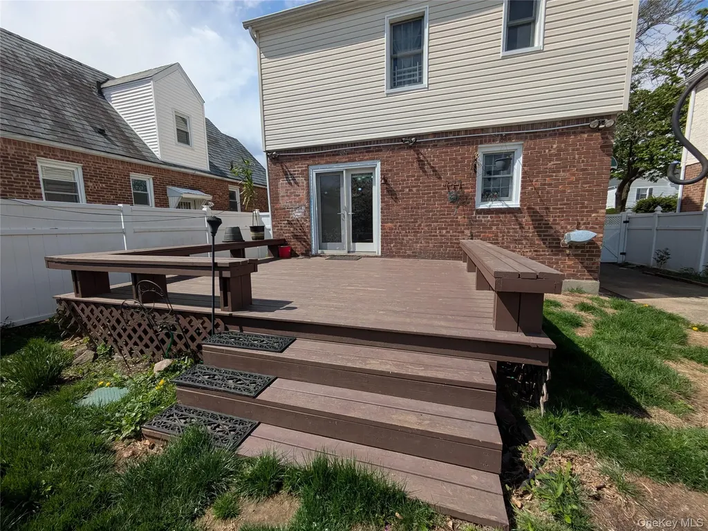 6921 182nd Street Fresh Meadows NY 11365