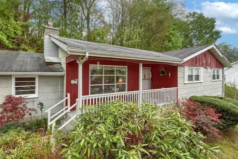 100 Lakeview Avenue Valhalla NY 10595