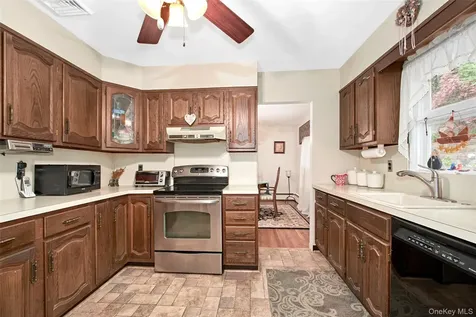100 Lakeview Avenue Valhalla NY 10595