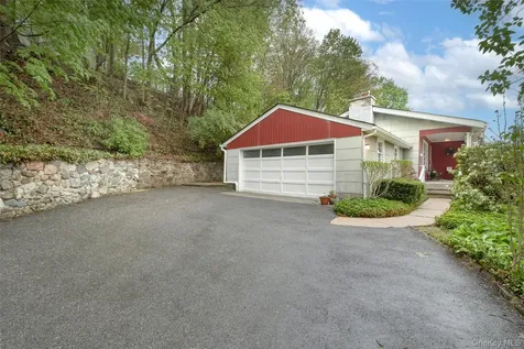 100 Lakeview Avenue Valhalla NY 10595