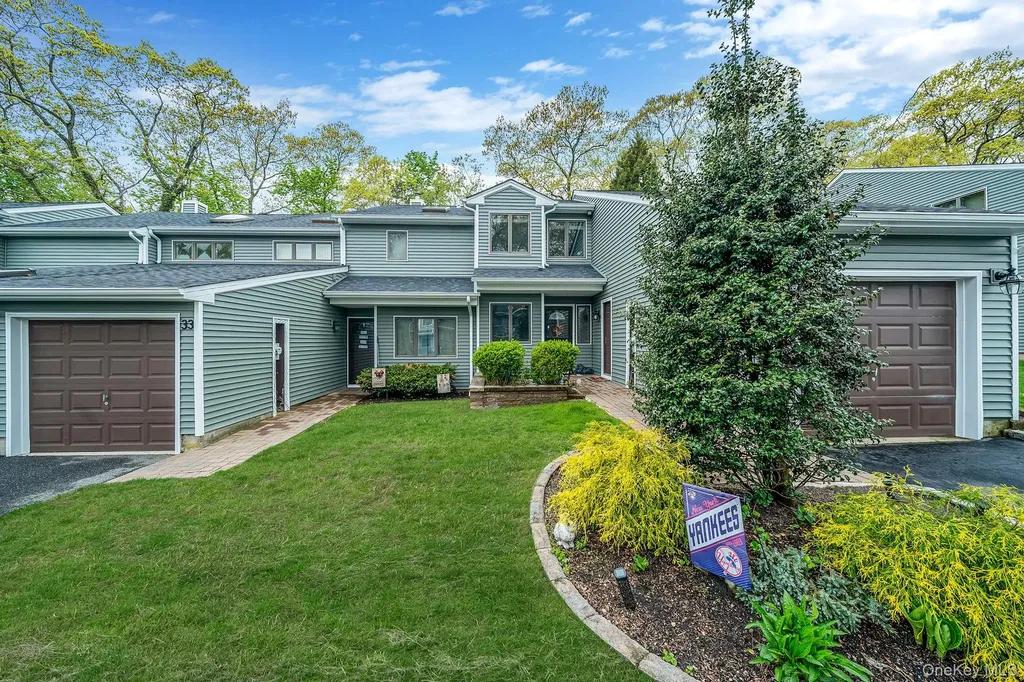 35 Jeremy Circle Nesconset NY 11767