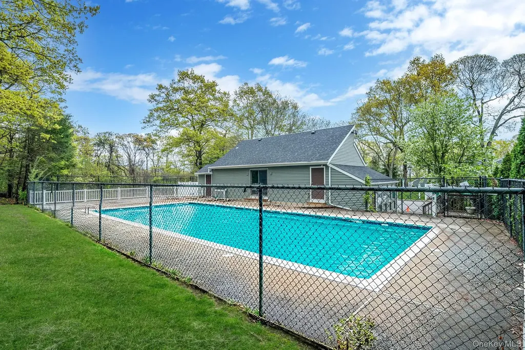 35 Jeremy Circle Nesconset NY 11767