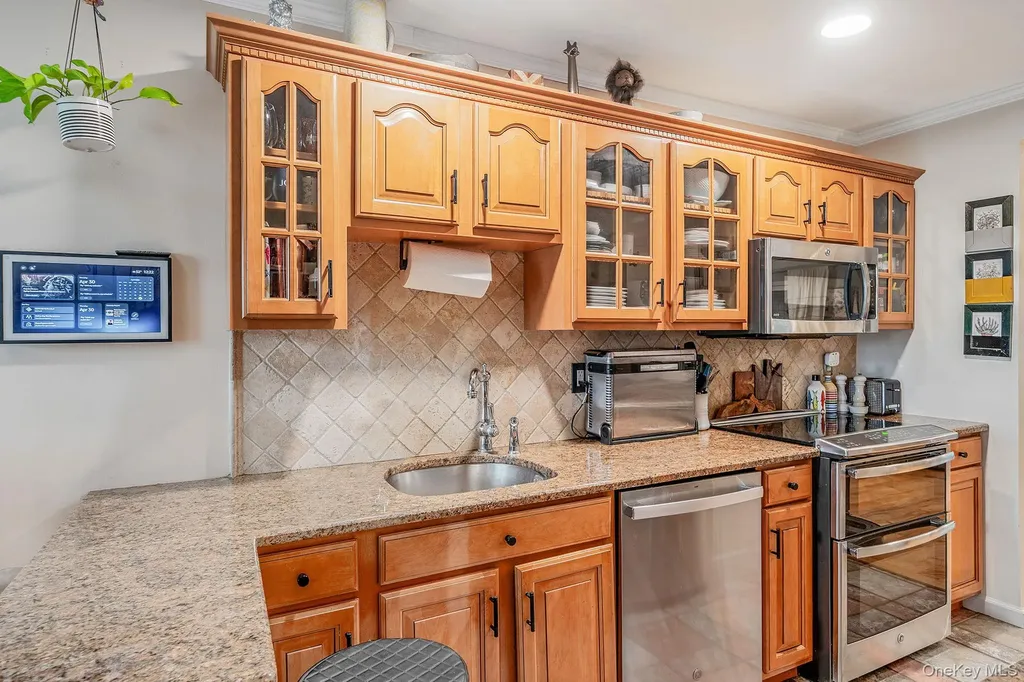 35 Jeremy Circle Nesconset NY 11767