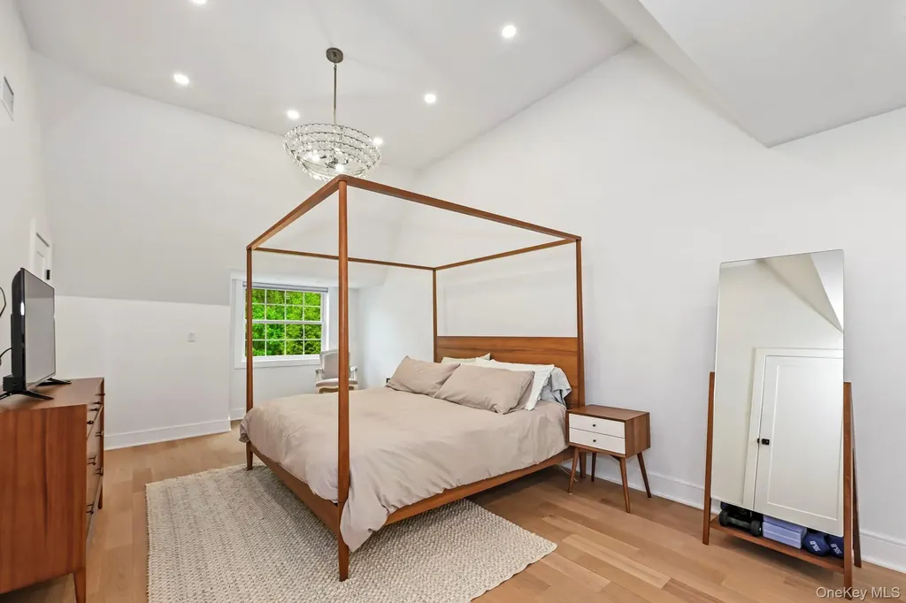 7 Merestone Terrace Bronxville NY 10708