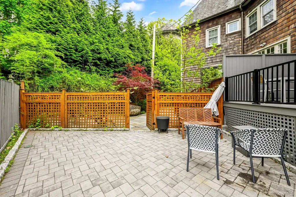 7 Merestone Terrace Bronxville NY 10708