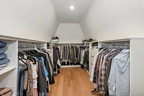 7 Merestone Terrace Bronxville NY 10708