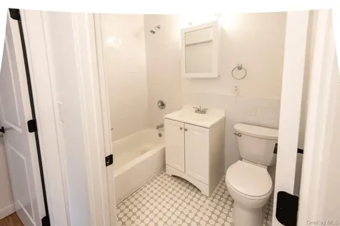 671 Bronx River Road Yonkers NY 10704