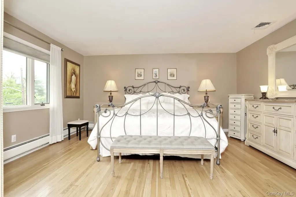 8 Medford Place Nanuet NY 10954