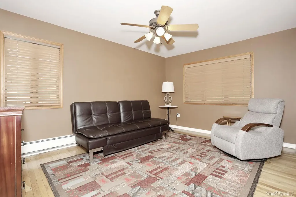 8 Medford Place Nanuet NY 10954