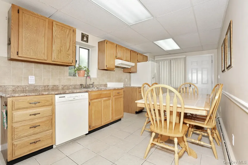 8 Medford Place Nanuet NY 10954