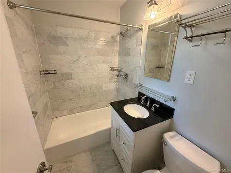 182 Pinewood Road Hartsdale NY 10530