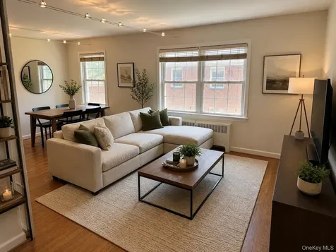 182 Pinewood Road Hartsdale NY 10530