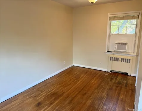 182 Pinewood Road Hartsdale NY 10530