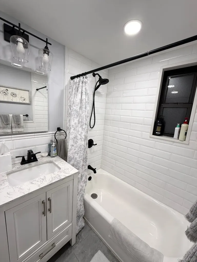 200-10 17th Avenue Whitestone NY 11360