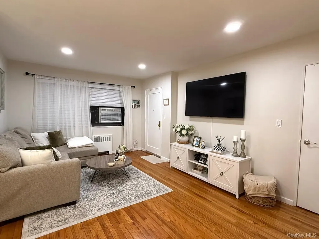 200-10 17th Avenue Whitestone NY 11360