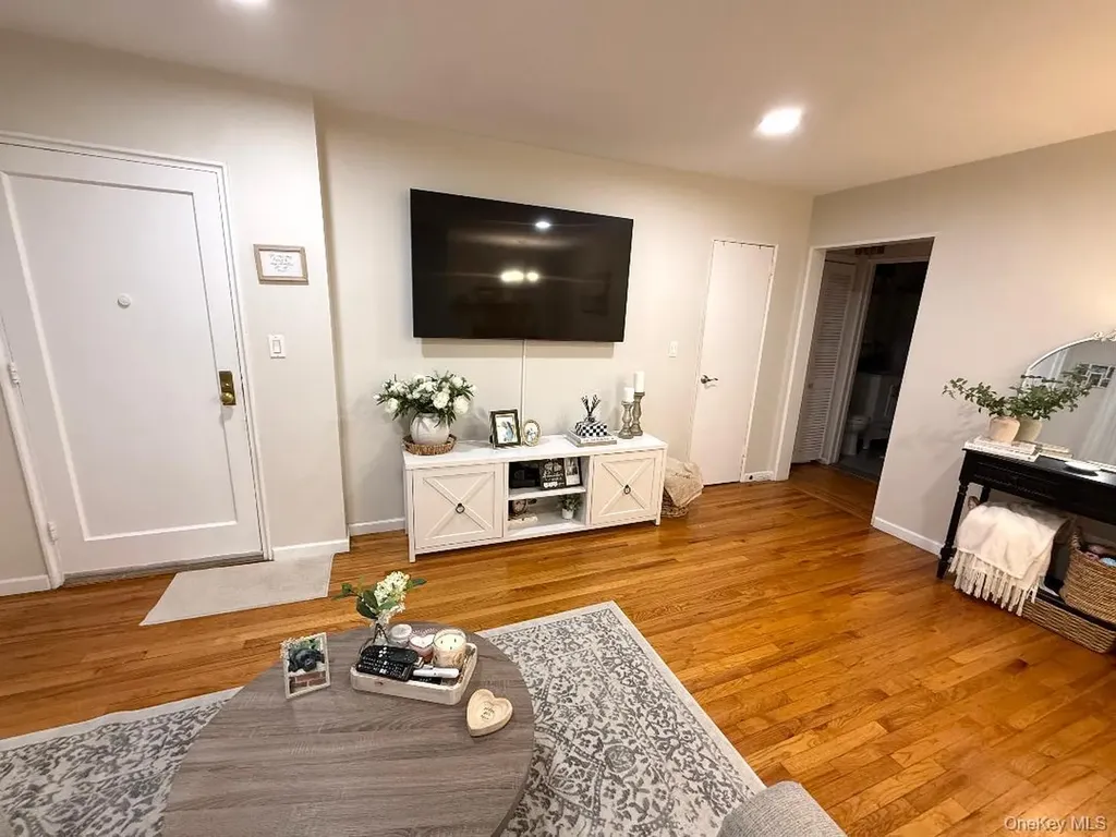 200-10 17th Avenue Whitestone NY 11360